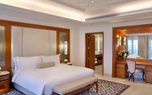 Al-Bustan-Palace-Ritz-Carlton-Abu-Dhabi-Presidential-Suite-Master-Bedroom