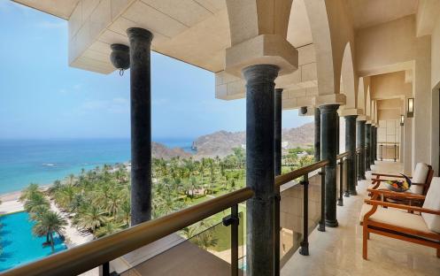 Al-Bustan-Palace-Ritz-Carlton-Abu-Dhabi-Presidential-Suite-Sea-View-Balcony