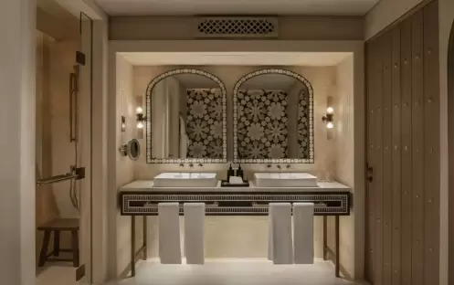 Bab Al Shams Deluxe Suite