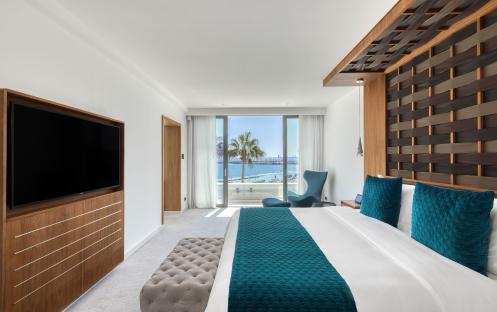PHOTO 1 - Parklane Limassol - Accommodation - Panoramic Junior Suite - Bedroom LR