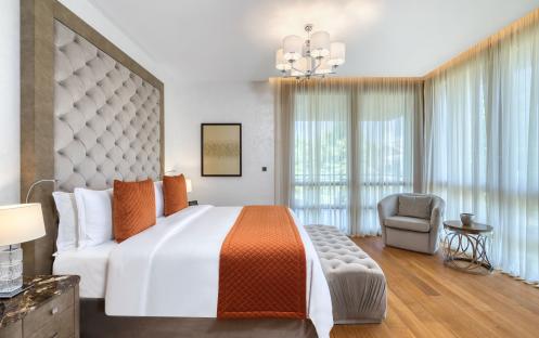 PHOTO 6 Parklane Limassol - Accommodation - Park Villa 1 bed - Bedroom LR