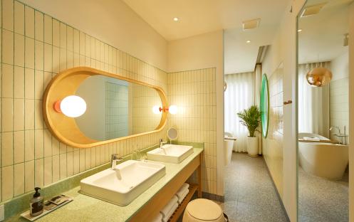 The Standard, Hua Hin - Canopy Villa Bathroom 2