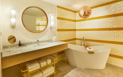 The Standard, Hua Hin - Superior Suite Bathroom 1