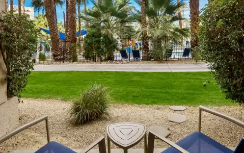 Hyatt Regency Indian Wells Resort -  1 King Pool Access