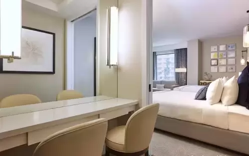 THE-WATEFRONT-BEACH-RESORT-PREMIUM-OCEANVIEW-2-QUEENS-FAMILY-SUITE-DETAIL