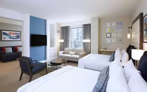 THE-WATEFRONT-BEACH-RESORT-PREMIUM-OCEANVIEW-2-QUEENS-FAMILY-SUITE-QUEEN-BEDS