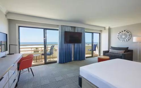 The-Waterfront-Beach-Resort-Oceanfront-1-King-Bed-View