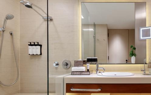 Pan Pacific Singapore - Deluxe Room Bathroom