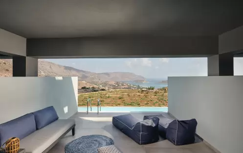 Sapphire Zen Suite with Sharing Pool terrace
