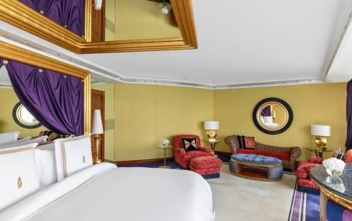 Burj-Al-Arab-Deluxe-Marina-Suite-Bedroom
