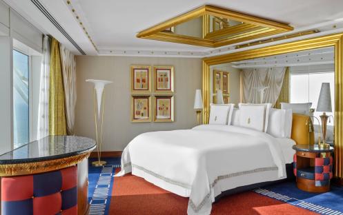 Burj-Al-Arab-Deluxe-Palm-Suite-Bedroom