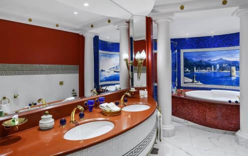 Burj-Al-Arab-Sky-Palm-Suite-Bathroom