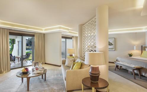 Royal Palm Beachcomber Luxury - Palm Suite Living