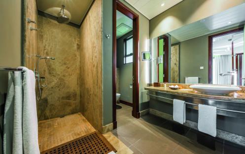 Trou Aux Biches Beachcomber Golf Resort & Spa - Two Bedroom Pool Villa Bathroom