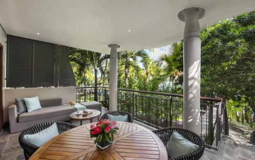 Royal Palm Beachcomber Luxury - Tropical Suite Outside
