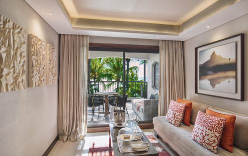 Royal Palm Beachcomber Luxury - Junior Suite Living