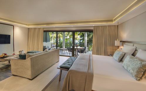 Royal Palm Beachcomber Luxury - Tropical Suite Bedroom
