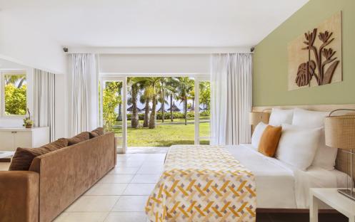 Victoria Beachcomber Resort & Spa - Two Bedroom Deluxe Family Apartment 9