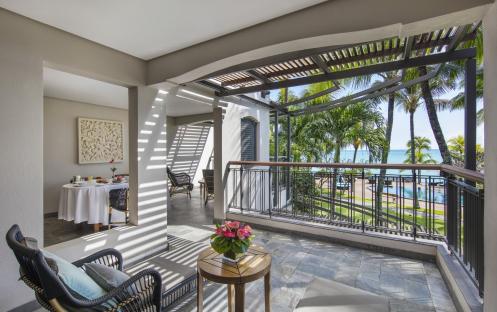Royal Palm Beachcomber Luxury - Ocean Suite Balcony