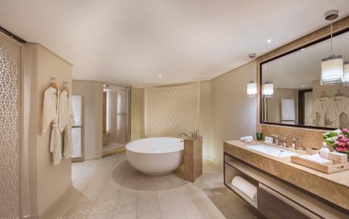 Royal Palm Beachcomber Luxury - Palm Suite Bathroom