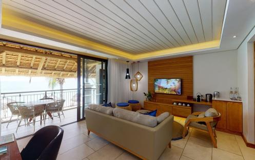 Paradis Beachcomber Golf Resort & Spa - Rooms - ﻿Paradis Suite Beachfront Living