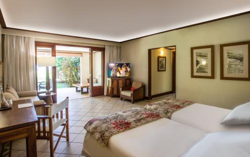 Paradis Beachcomber Golf Resort & Spa - Rooms - Two Bedroom Tropical Family Suite 2