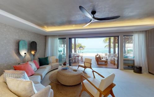 Paradis Beachcomber Golf Resort & Spa - Presidential Villa Living 3