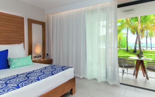 Paradis Beachcomber Golf Resort & Spa - Rooms - ﻿Two Bedroom Paradis Family Suite Beachfront 2