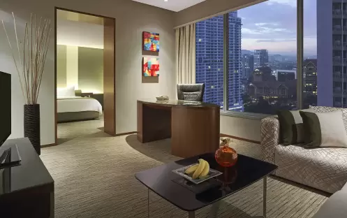 Kuala Lumpur - Traders Hotel - Rooms - City View Suite