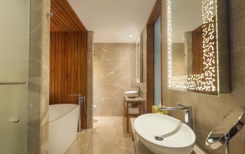 Maya Sanur Resort & Spa - Wonderful Garden View - Bathroom