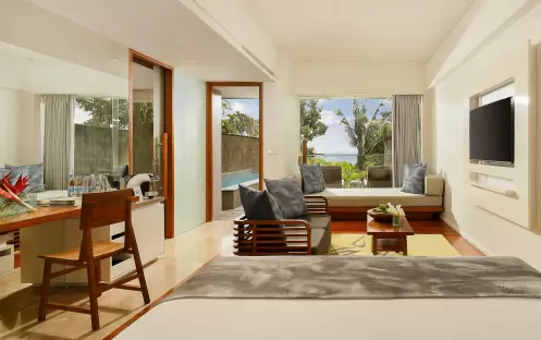 Heavenly Ocean View Pool Suite - Living-room