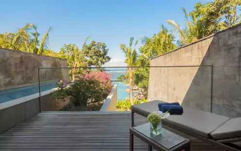 Heavenly Ocean View Pool Suite - Balcony