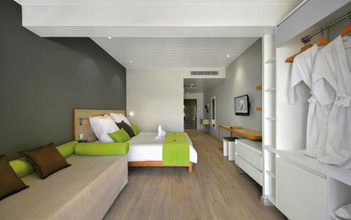 Mauricia Beachcomber Resort & Spa - Rooms - Superior Beachfront Room (13804) 1