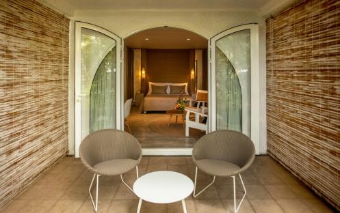 Canonnier Beachcomber Golf Resort & Spa - Rooms - Standard Sea Facing Outdoor seating