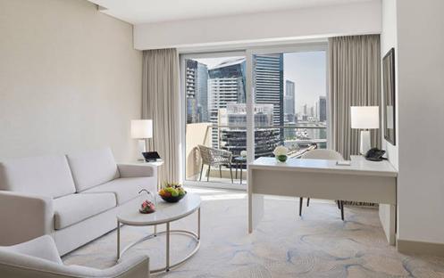 Address Dubai Marina - Premier Suite Marina View Living Area