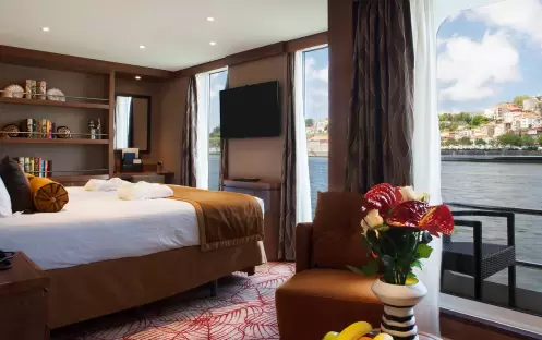 AmaWaterways AmaVida VIDA_Suite_rev AmaWaterways AmaVida VIDA_Suite_rev