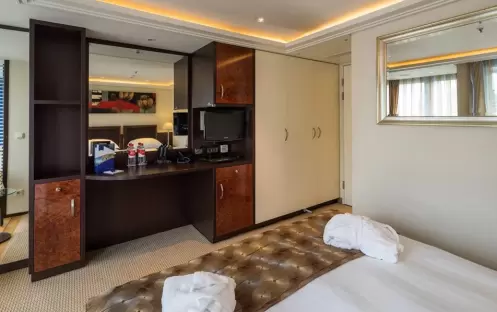 AmaWaterways River Cruises - AmaBella - CAT. BB Suite 2 AmaWaterways River Cruises - AmaBella - CAT. BB Suite 2
