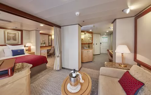 Cunard Cruise Line QV Penthouse Suite Q3 0 Cunard Cruise Line QV Penthouse Suite Q3 0