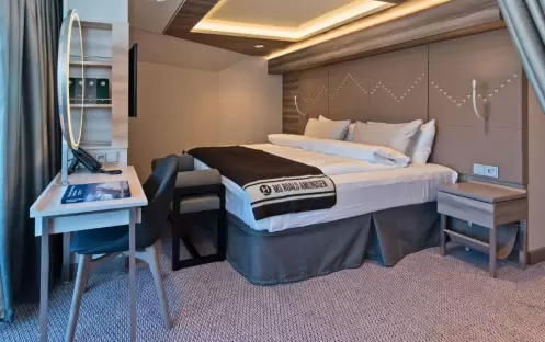 Hurtigruten - MS Roald Amundsen - Expedition Suite MF 1