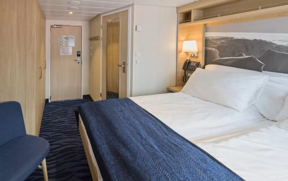 Polar Outside | Outside cabin for 2 travellers