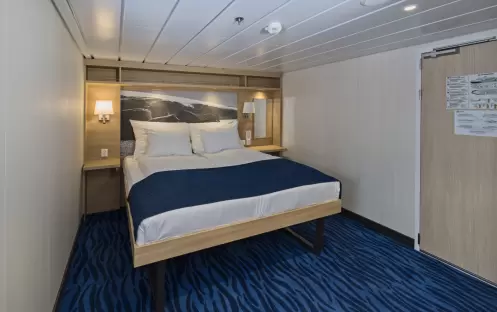 Hurtigruten Expeditions MS Spitsbergen Q2 - Credit - Agurtxane Concellon and Hurtigruten 2