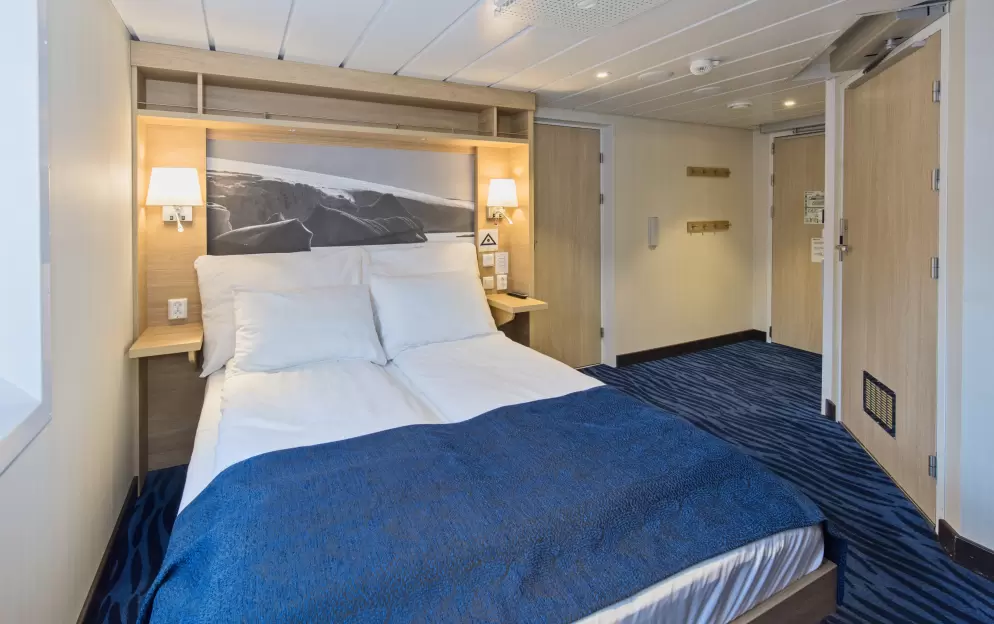 Arctic Superior | Wheelchair accessible cabin for 2 travellers