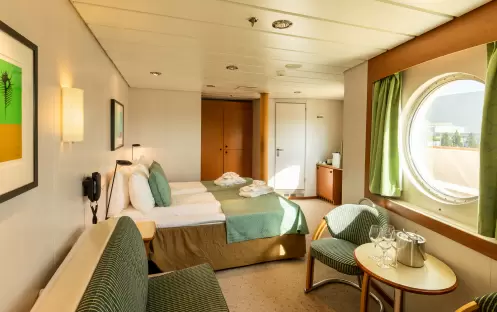 Hurtigruten MS Maud Expedition Suite Q2