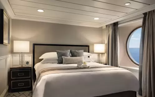 Oceania Cruises R-Class Vista Suite 6