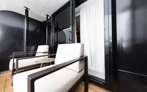 QE World Explorer Veranda Suite 5 QE World Explorer Veranda Suite 5