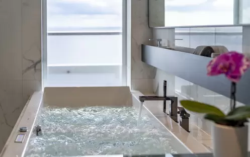 Scenic Eclipse Spa Suite Bathroom - 2