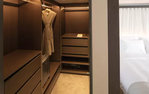 Scenic Eclipse Spa Suite Walk in robe - 1