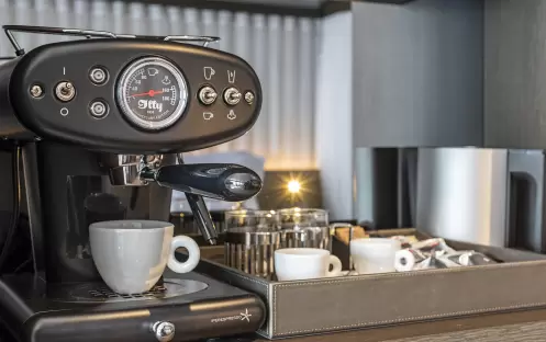Scenic Eclipse Suites - Illy Coffee Machine