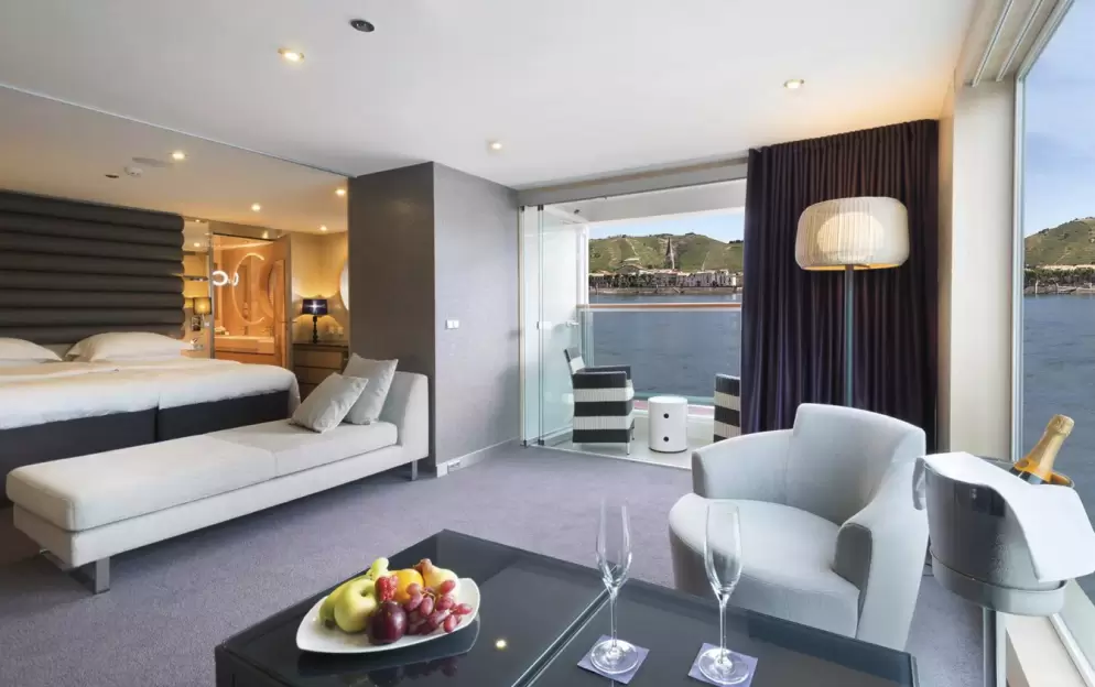 Royal One Bedroom Suite