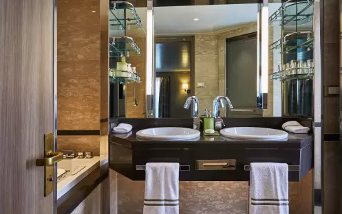 Silversea - Silver Shadow - Owners Suite